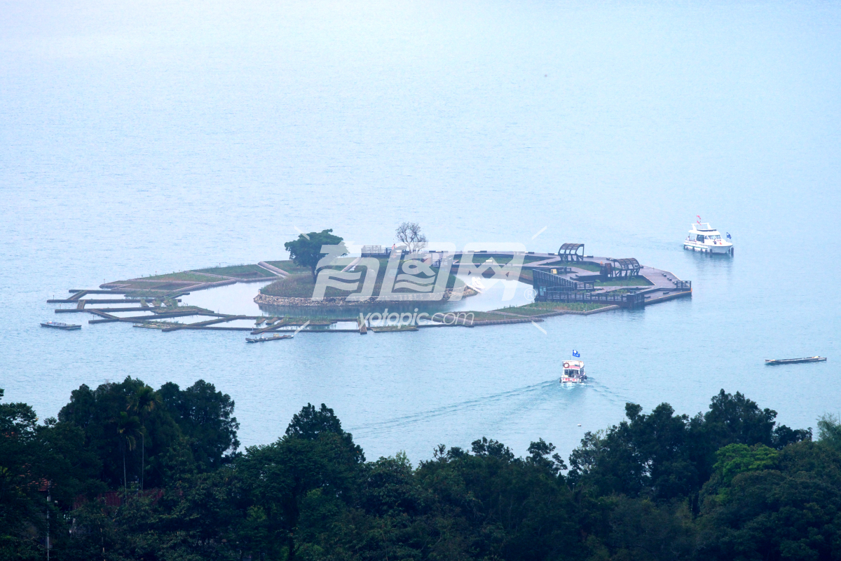 台湾·涵碧楼俯视拉鲁岛(光华岛)
