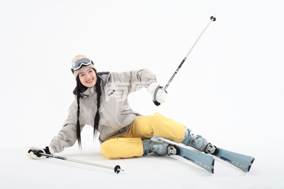 滑雪的女孩