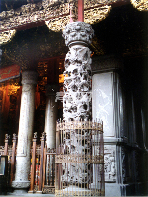 石柱浮雕